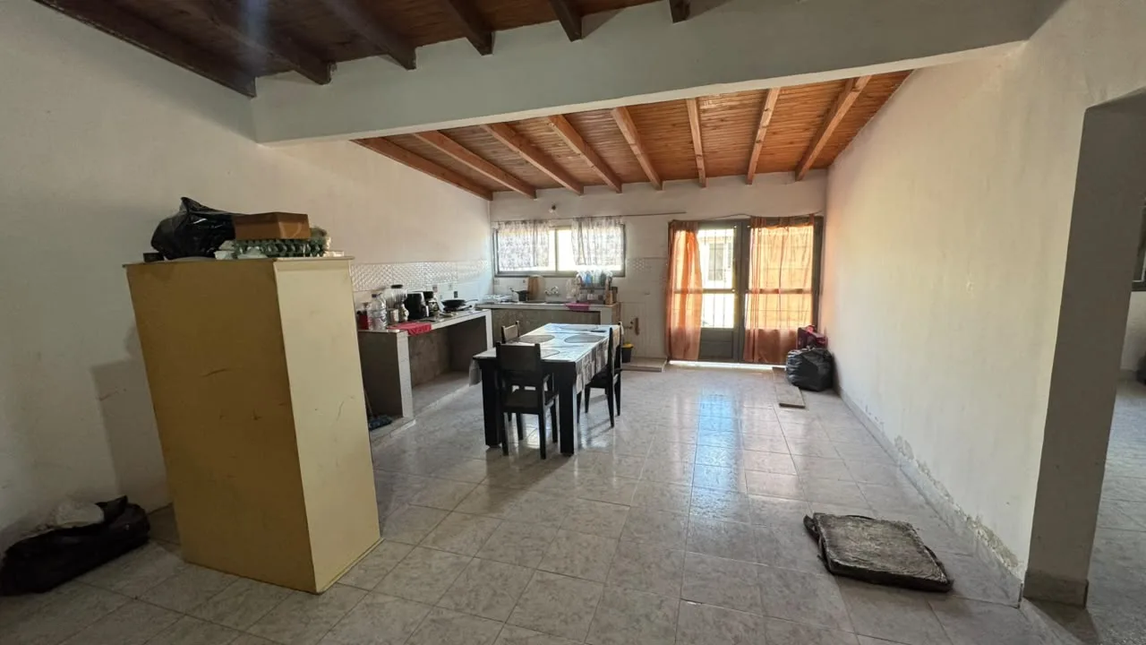 HERMOSA VIVIENDA AMPLIA/CON DOS DORMITORIOS INDEPENDIENTES — foto 6